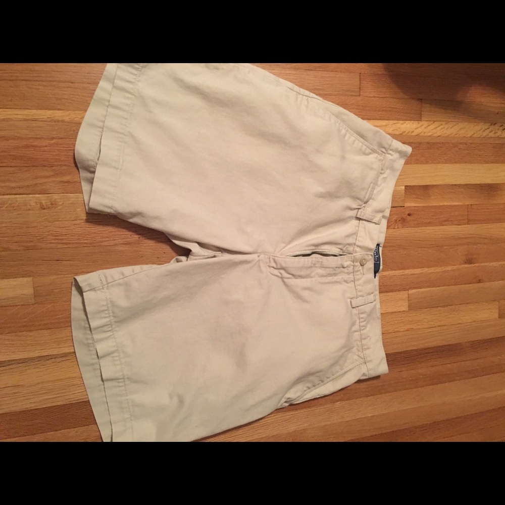Men’s polo shorts